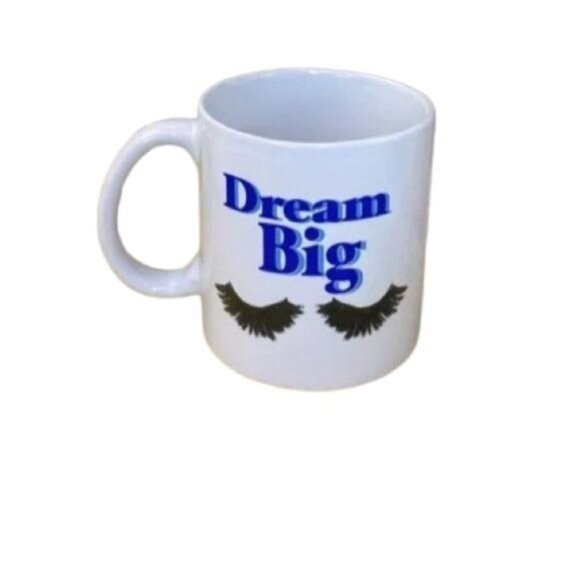 Dream Big Coffee Mug With Eyelash Design  Microwave & Dishwasher Safe - Picture 2 of 5